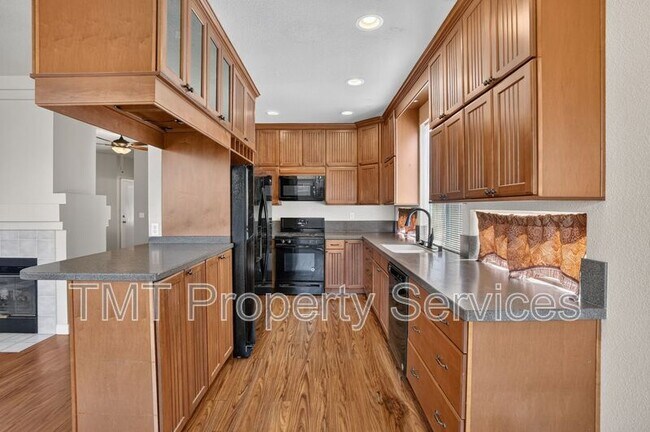 Foto del edificio - 8874 Mandalay Way
