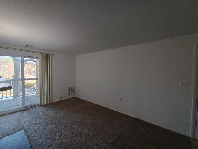 Foto del edificio - 13211 Chalet Pl
