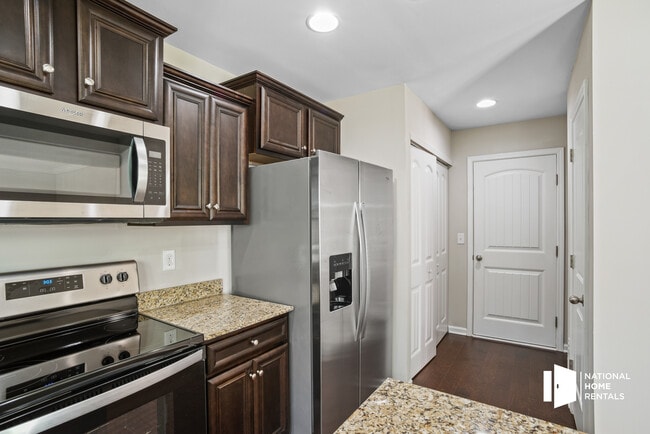 Building Photo - 771 Dawson Park Way