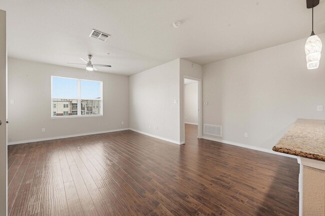 Photo - Beautiful Condo in Carrollton!