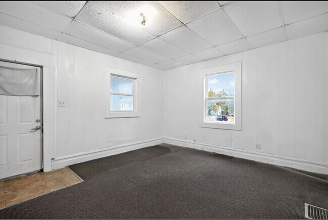 Foto del edificio - 979 W King St