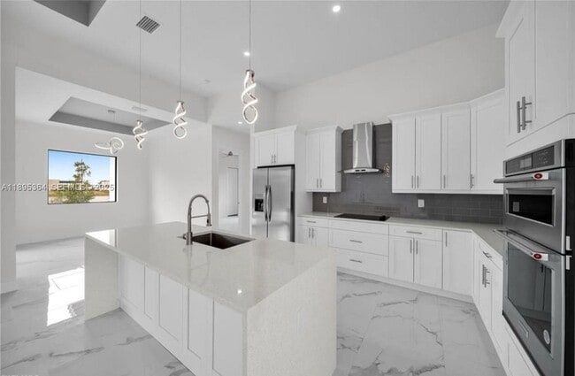 Building Photo - 50 NE 4th St