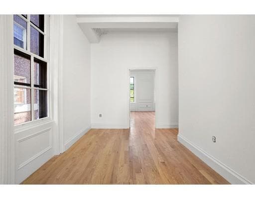 Building Photo - 265 Clarendon St