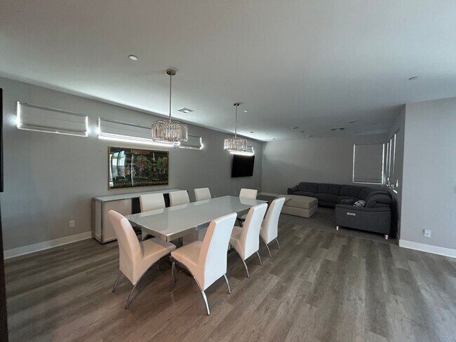 Foto del edificio - Fully furnished 4 bedroom in Inspirada