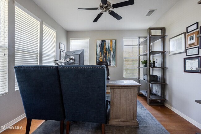 Foto del edificio - 2636 Rudolph Dr