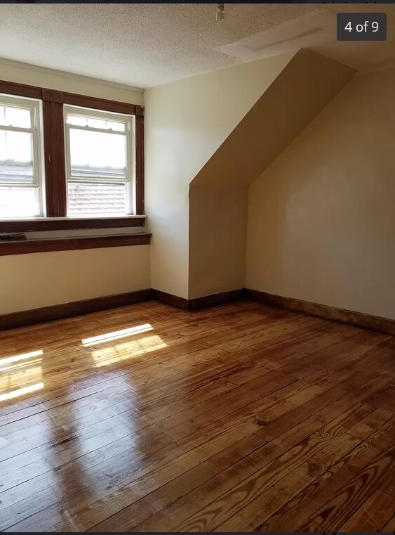 Building Photo - 442 Farmington Ave