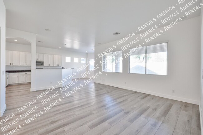 Building Photo - 10320 W Cashman Dr