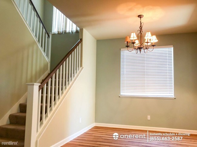 Building Photo - 4 br, 2.5 bath House - 1303 Tapestry Ln