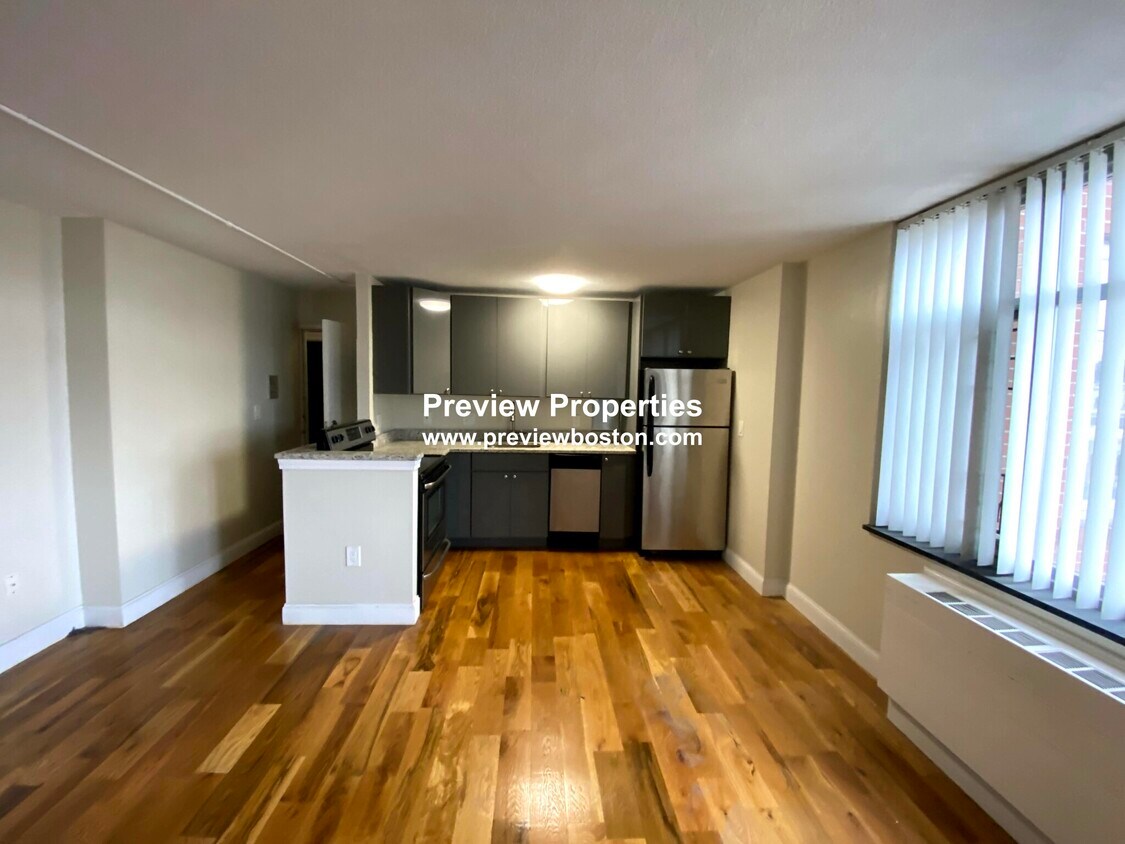 125 Trapelo Rd Unit 33, Belmont, MA 02478 Condo for Rent in Belmont