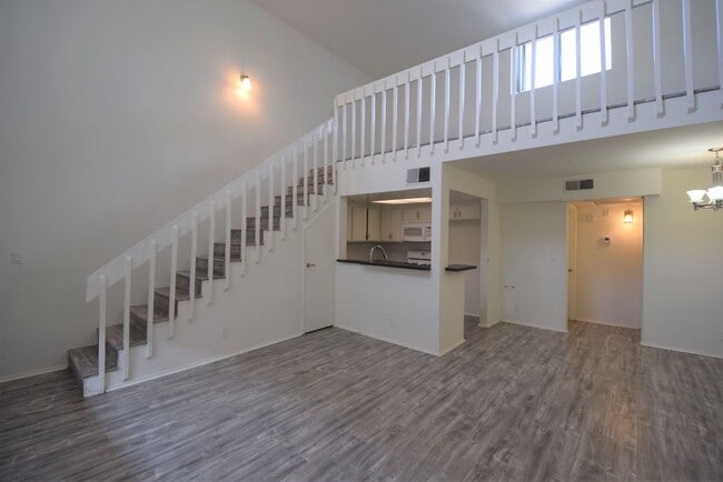 Foto del edificio - 6401 Riverton Ave