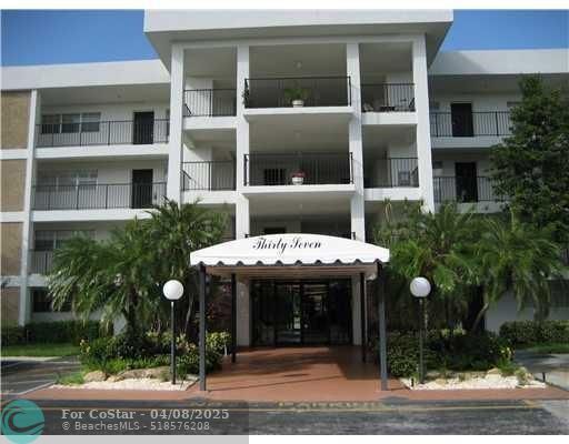 Foto del edificio - 3351 S Palm Aire Dr