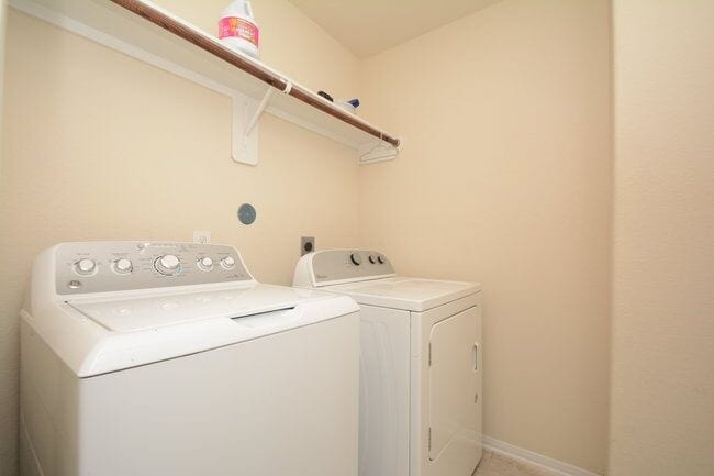 Building Photo - 2214 Forest Floor Ct