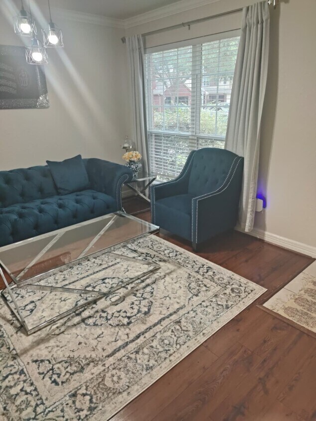 Foto principal - 17923 Hollow Hill Ln