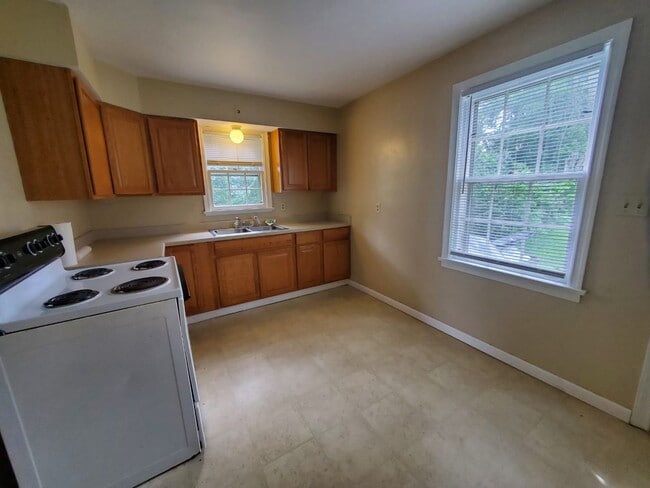 Foto del edificio - A must see home!