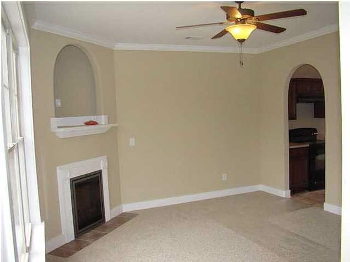 Building Photo - 2 bed, 2.5 bath townhome in Calera