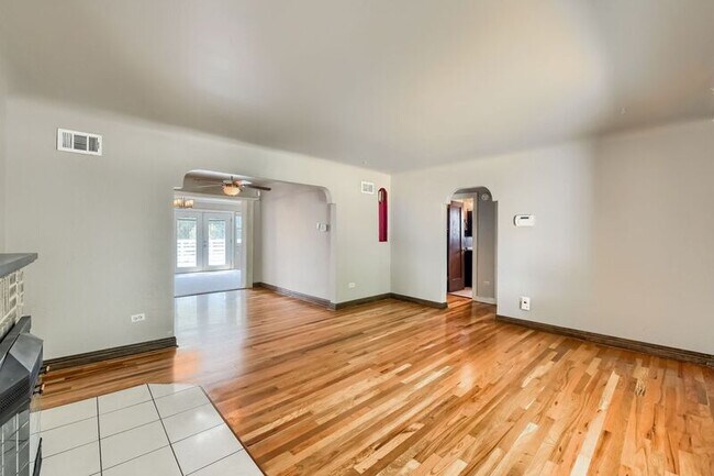 Building Photo - 3069 S Bannock St