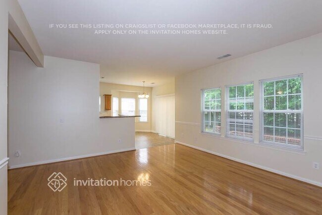 Foto del edificio - 9132 Swallowtail Ln