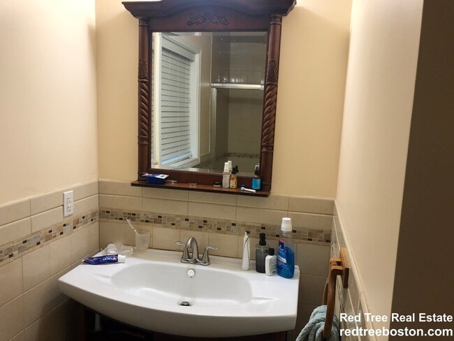 Photo - 207 Hillside St Apartment