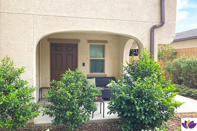 Building Photo - 7245 N Maple Rd