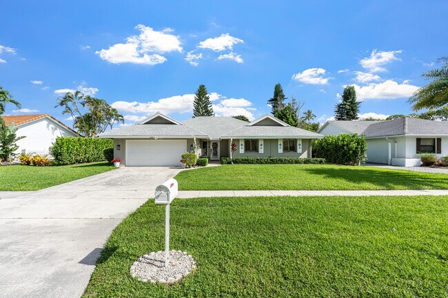 Building Photo - 13471 Barberry Dr