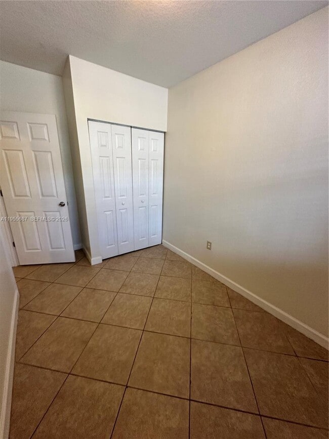 Foto del edificio - 1018 NE 42nd Ave