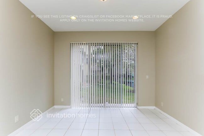 Building Photo - 10642 NW 1st Ct