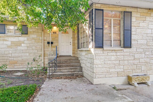 Foto del edificio - 3-BEDROOM HOME IN FANTASTIC ALAMO HEIGHTS ...