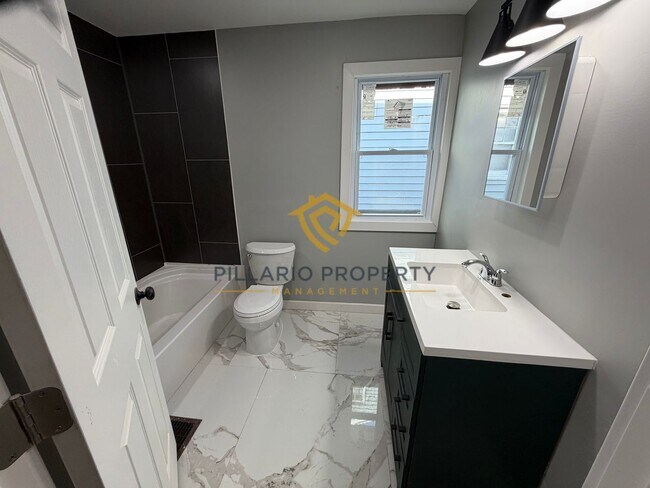Building Photo - Fully Renovated 3-Bedroom Home Near Christian Park Available NOW!