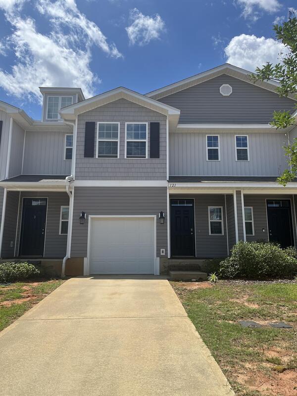 121 Iron Horse Dr E, Crestview, FL 32539 Condo for Rent in Crestview