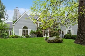 Building Photo - 1 Canaan Cir