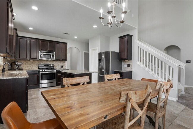 Building Photo - 32027 Steven Springs Dr