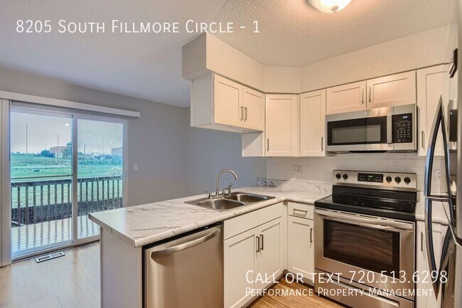 Building Photo - 8205 S Fillmore Cir