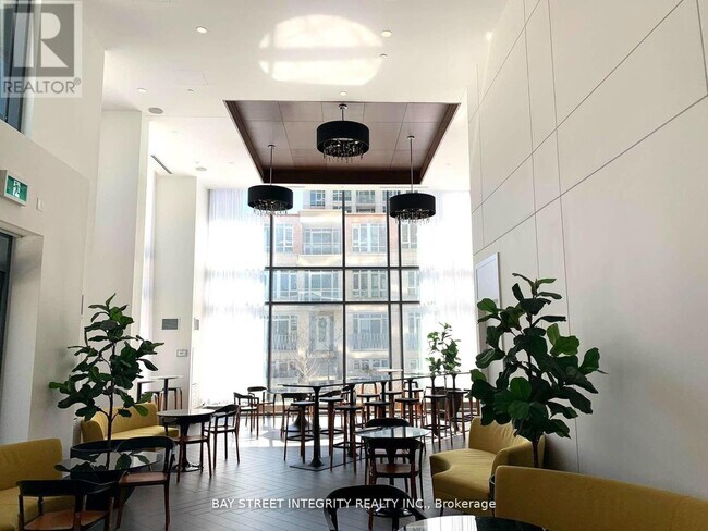 Building Photo - 38 Iannuzzi St