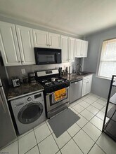 Building Photo - 61 Circle Dr