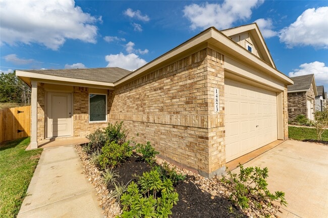 Building Photo - 14873 N Ascot Bnd Cir