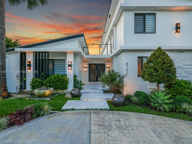Foto del edificio - 8761 SW 56th St