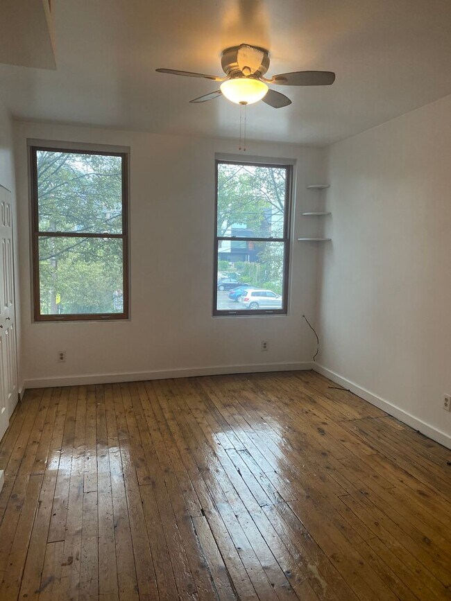 Foto del edificio - 5231 Butler St