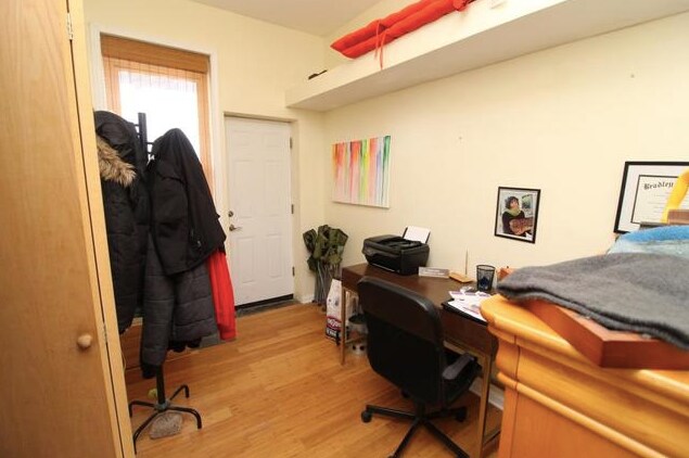 Foto del edificio - 2222 W Taylor St