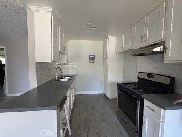 Foto del edificio - 17132 Emerald Ln