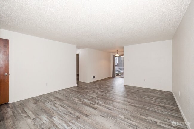 Building Photo - 110 Alpha Ln