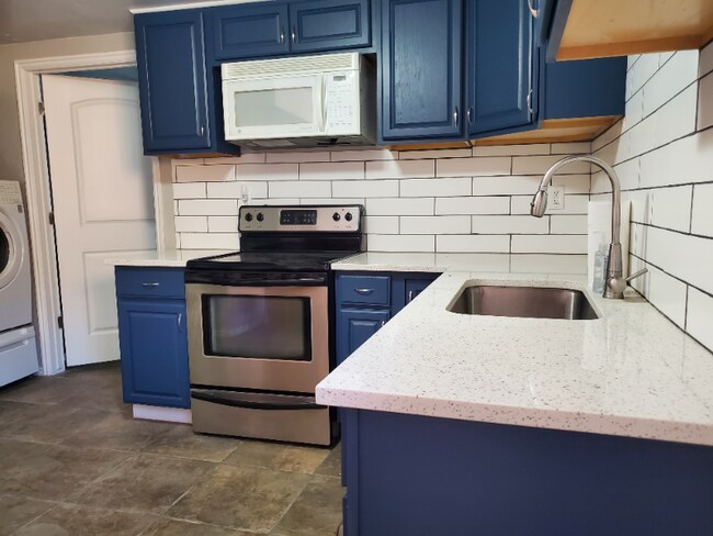 Building Photo - 8744 Soapberry Dr
