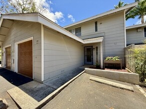 Building Photo - 94-1010-1010 Anania Cir