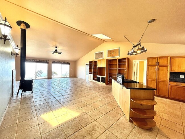 Building Photo - Ocean View with Sunrise View- 3 Bedroom 3 Bathroom