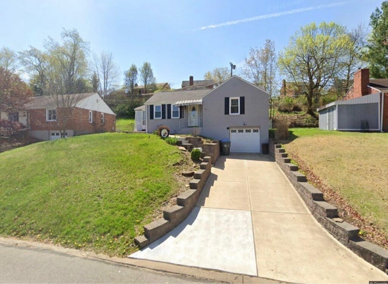 Primary Photo - 5136 Fieldcrest Dr