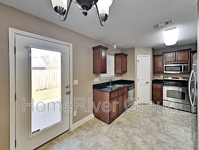 Building Photo - 8907 Hertford Cir
