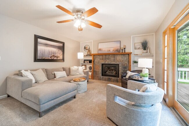 Foto del edificio - 10283 White Fir Rd