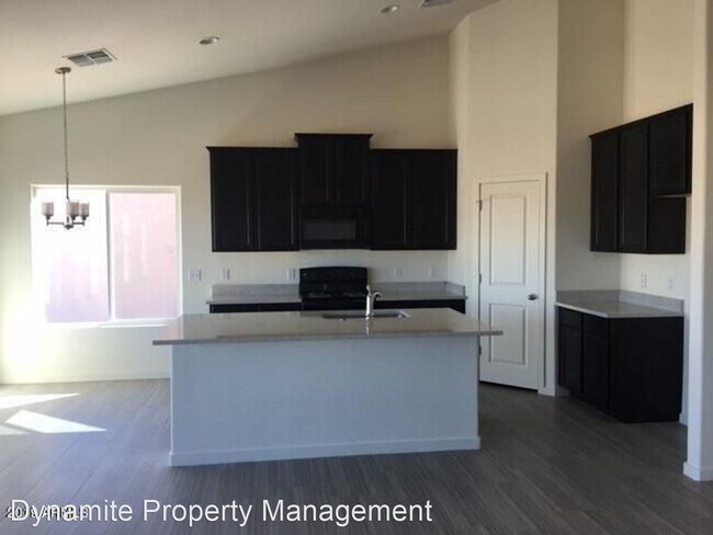 Foto del edificio - 3 br, 2 bath House - 12526 W Lobo Drive