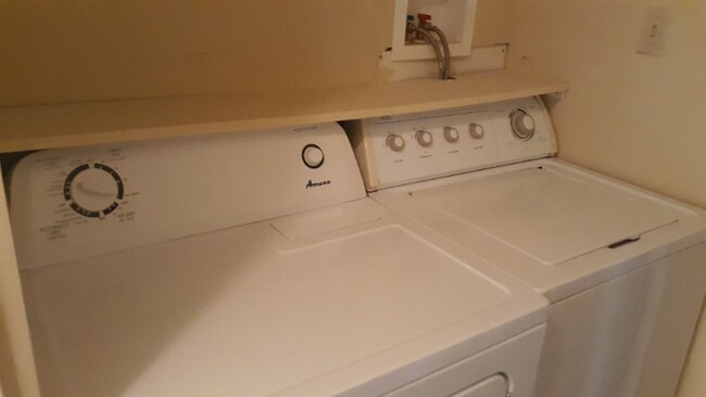 Foto del edificio - 2433 Oxford St