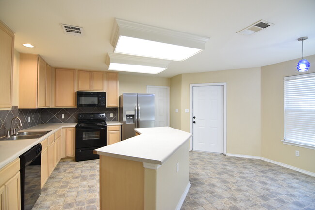 Building Photo - 8725 Sage Meadow Dr