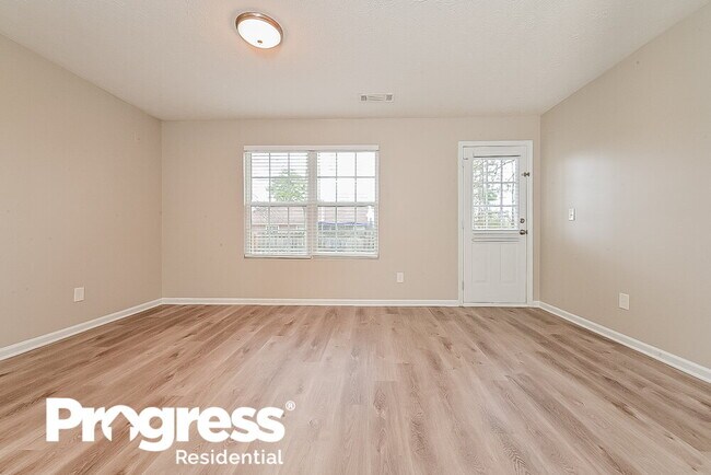 Building Photo - 10940 Big Sky Dr